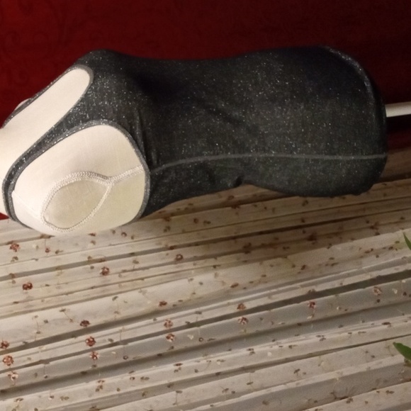 American Eagle Stretchy Black & Silver Metallic Racerback Tank|Sz Med - Picture 4 of 11